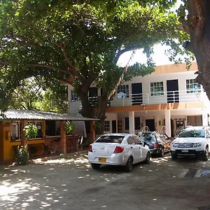  Hostel Almendros Colombia